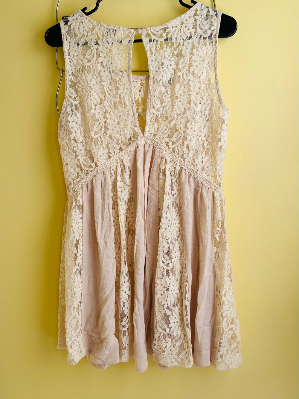Umgee Cream Lace & Chiffon Sleeveless Tunic Top
